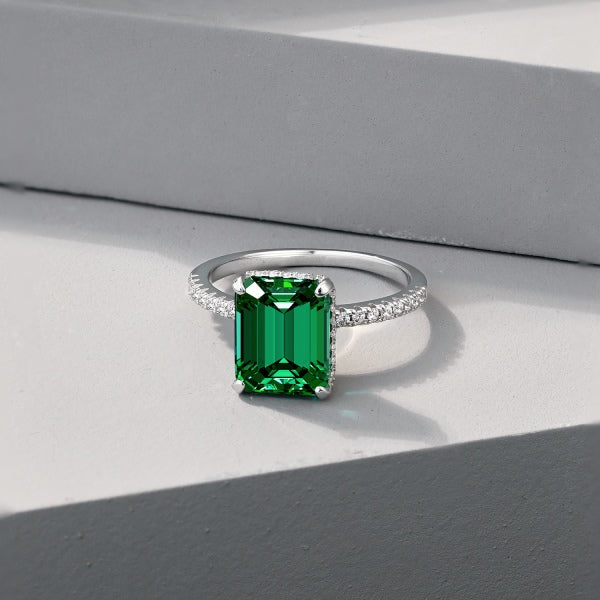 Anna Emerald Ring