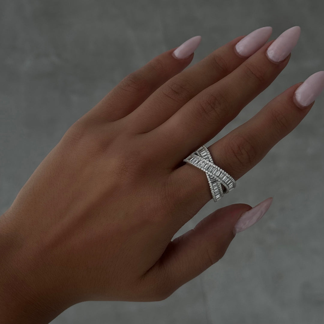 The Infinite Baguette Ring