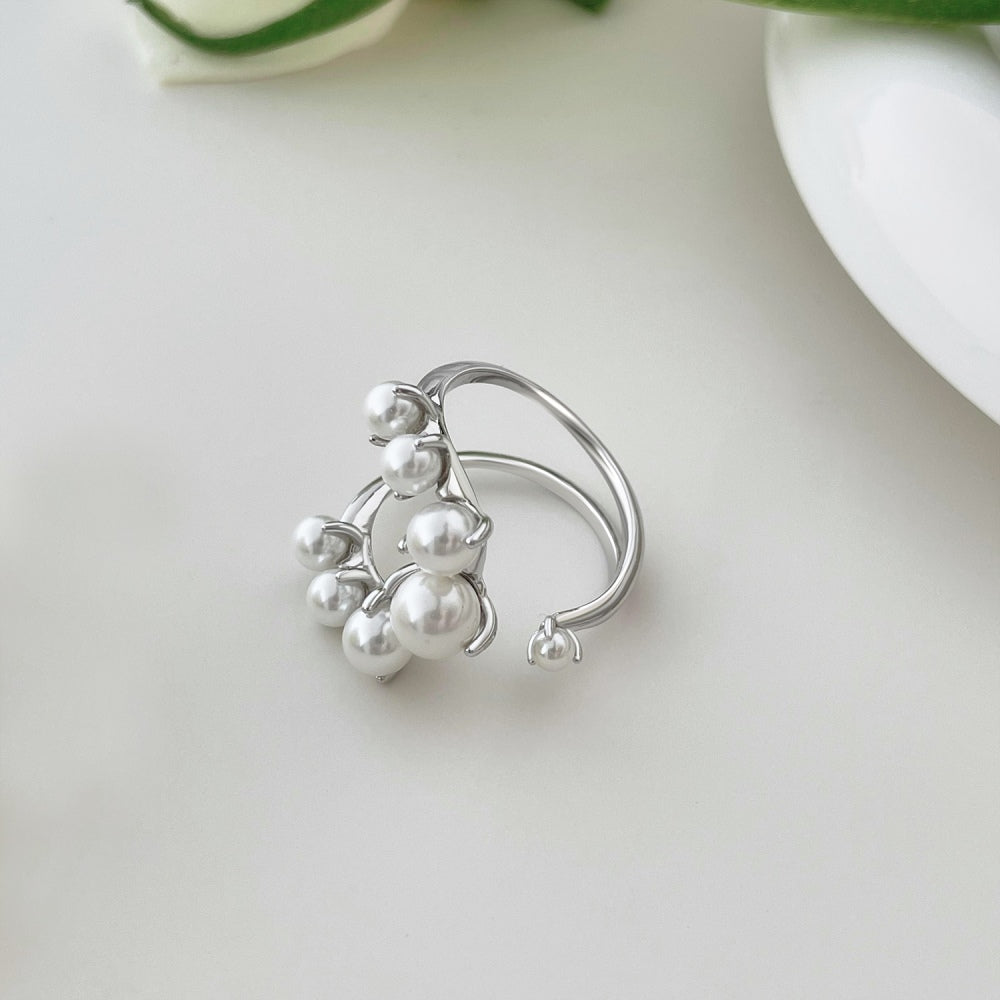 Leia Pearl Ring